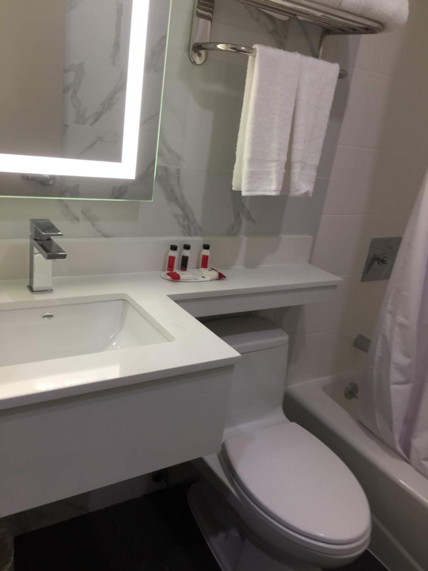 Voyage Hotel New York Luaran gambar